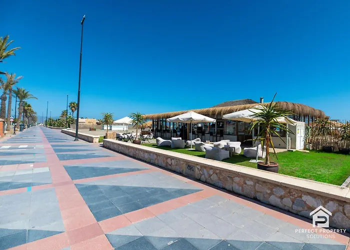 Luxury Beachfront 3br In Nereidas With Pools Gym Apartment Torremolinos