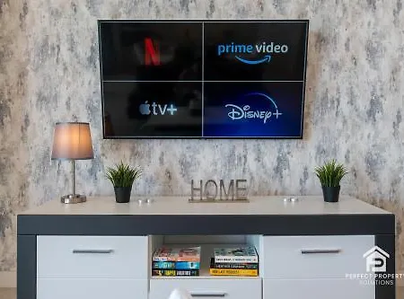 Luxury Beachfront 3br In Nereidas With Pools Gym * Torremolinos