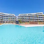 Appartement Luxury Beachfront 3br In Nereidas With Pools Gym Torremolinos