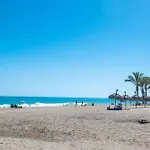 Luxury Beachfront 3br In Nereidas With Pools Gym Appartement Torremolinos