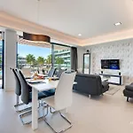 Luxury Beachfront 3br In Nereidas With Pools Gym Appartement Torremolinos